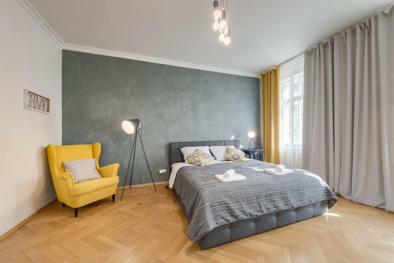 Nejedleho Apartmeet *